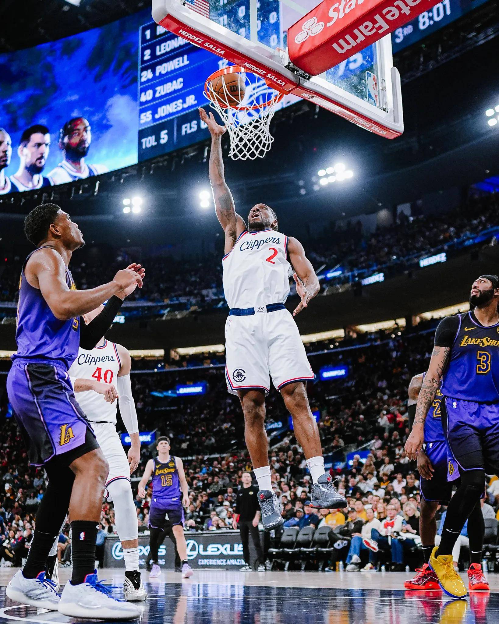 欧博ABG官网关于洛杉矶快船训练开放日，国际比赛日远射贴柱引欢呼，CBA季后赛在即，临场指挥获称赞的信息